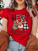 Camiseta Feminina de Natal com Estampa de Rena Fofa e Oncinha, Casual, com Desenho de Árvore de Natal em Estilo Cartoon, Manga Curta