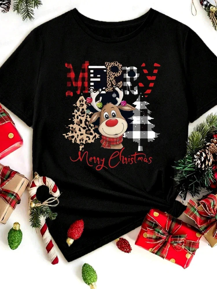 Camiseta Feminina de Natal com Estampa de Rena Fofa e Oncinha, Casual, com Desenho de Árvore de Natal em Estilo Cartoon, Manga Curta